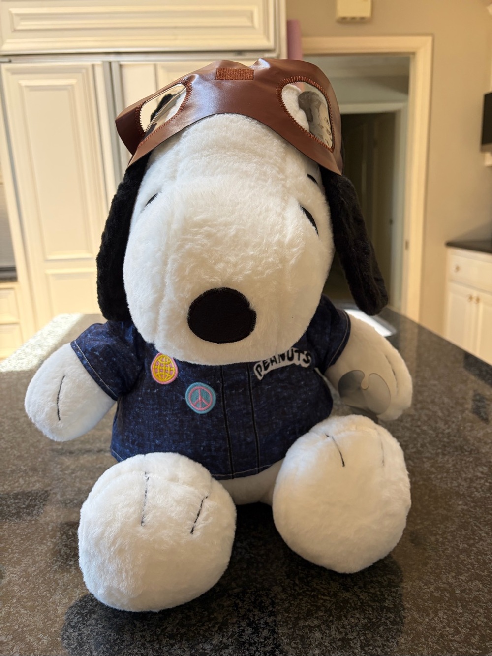 SNOOPY 17 inch Plush with Flappy Ears and Flying Ace Pilot Outfit -NWOT - Picture 2 of 5